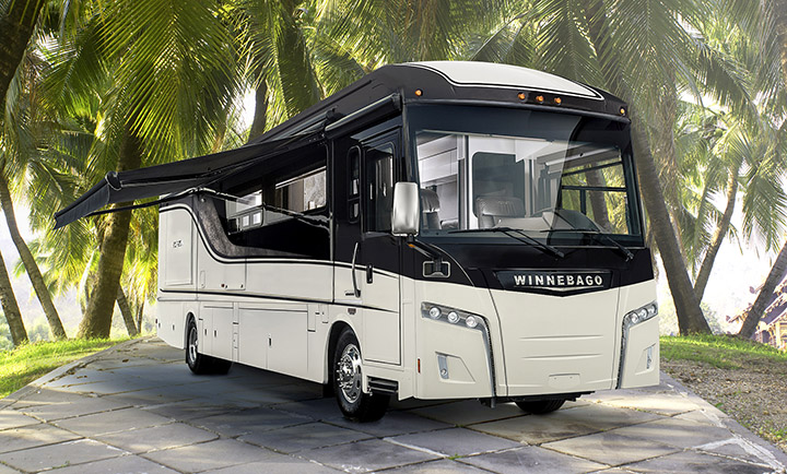 Award Winning Winnebago Runs With Aqua-Hot On Board